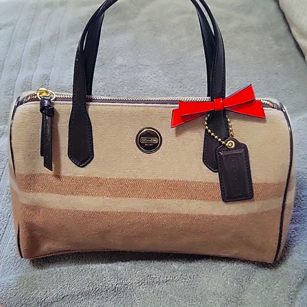 RARE and AUTHENTIC Coach medium satchel bag